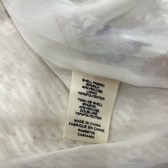 Long Sleeve Silk Toile Top in Snow
Combo
Rebecca Taylor
Color:Snow Combo - Picture 9 of 10